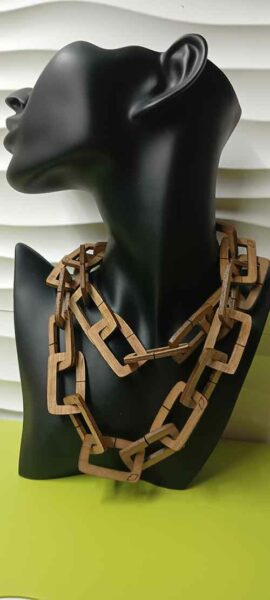 collana in legno